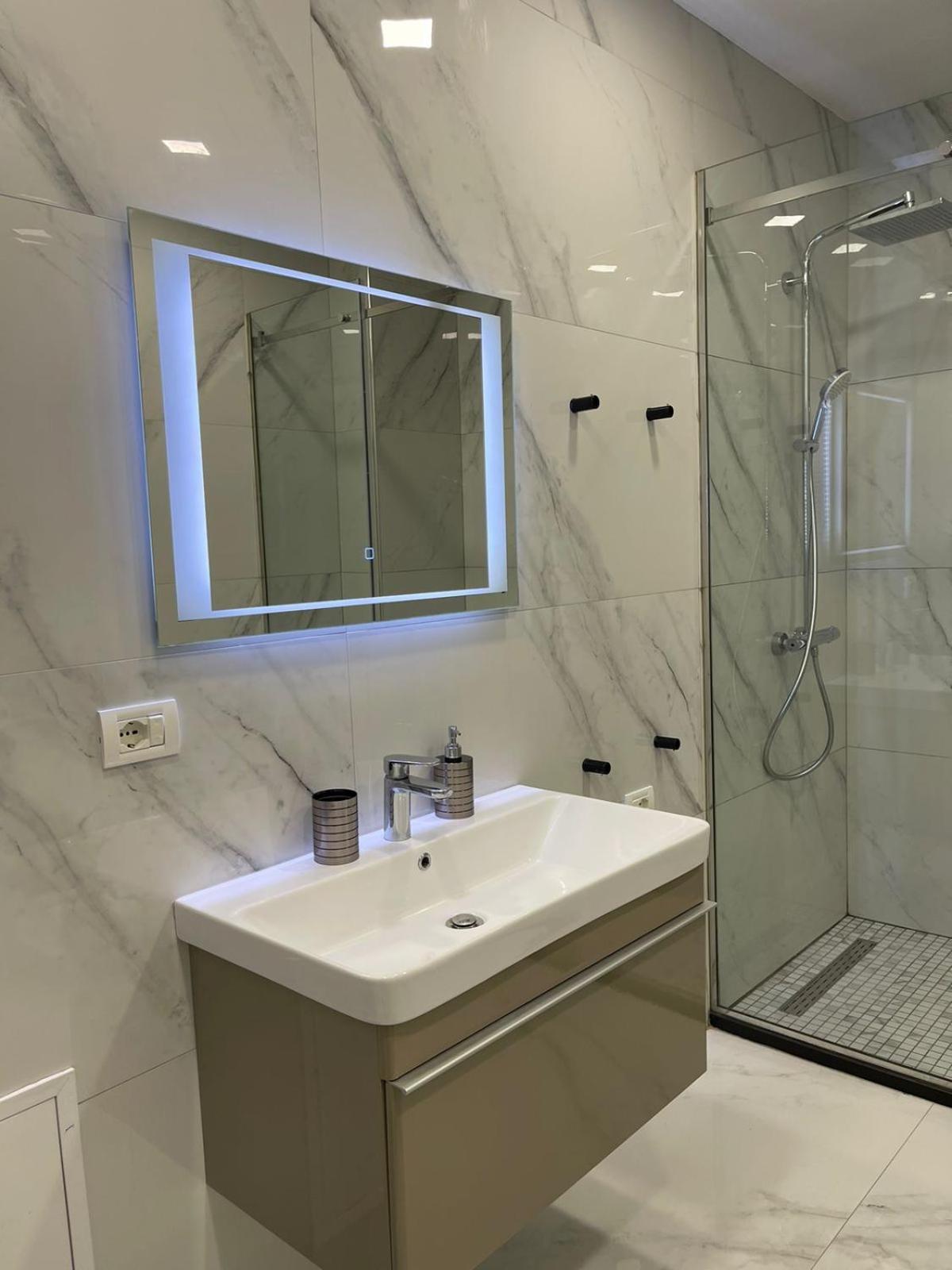 Jur Apartment Дуррес Екстер'єр фото