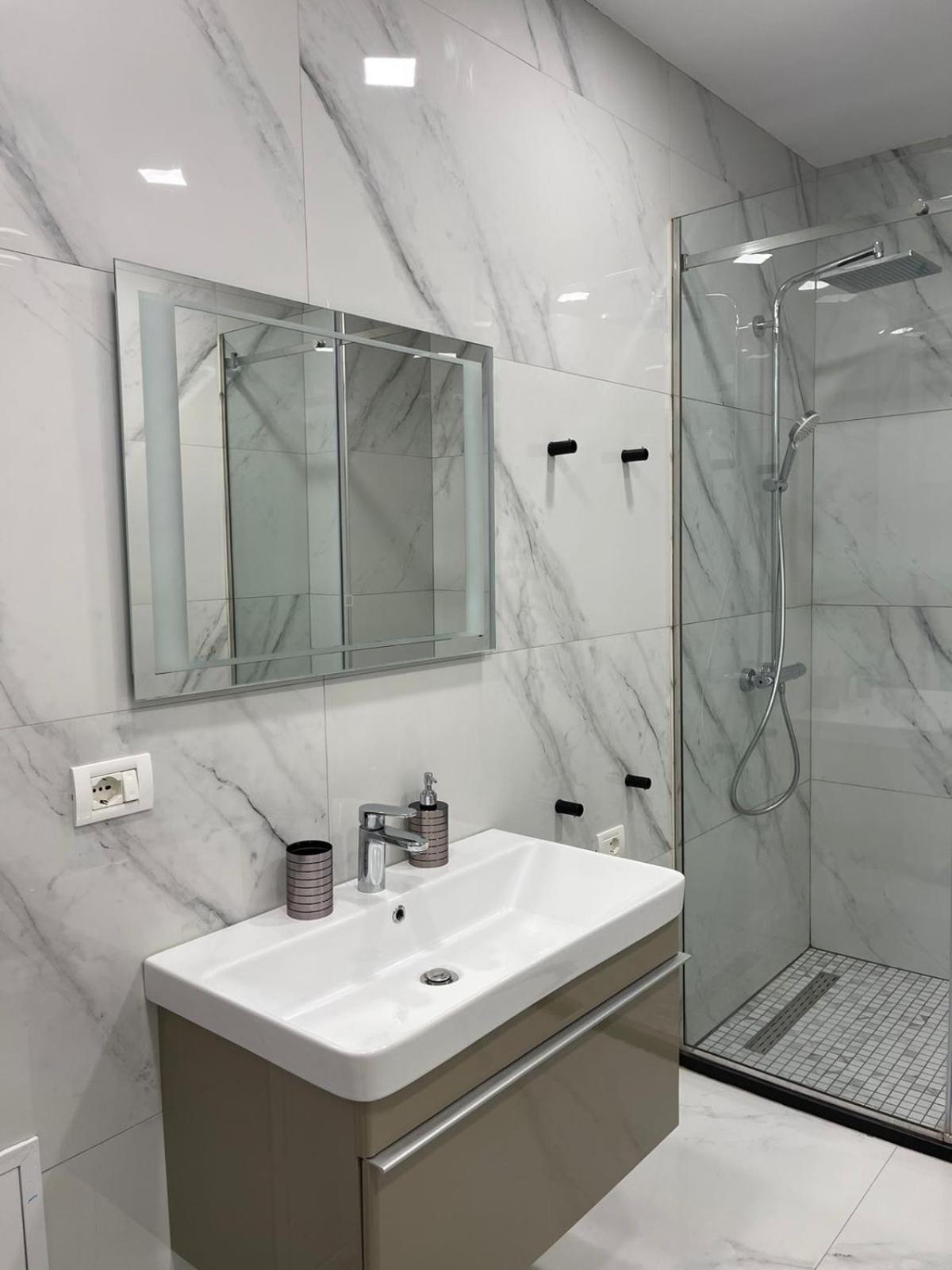 Jur Apartment Дуррес Екстер'єр фото